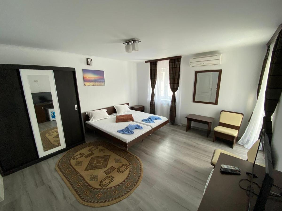 Hotel Cool Breeze - Mamaia Nord Năvodari Esterno foto