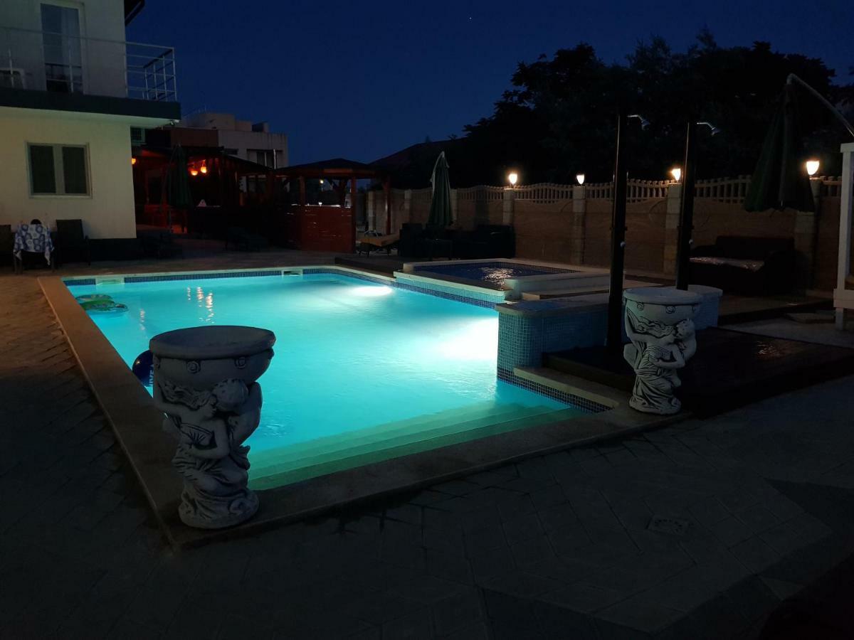 Hotel Cool Breeze - Mamaia Nord Năvodari Esterno foto
